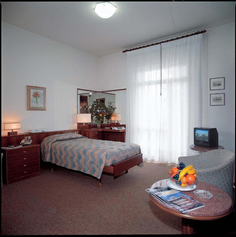 Hotel Ariston Molino Buja Abano Terme Camera foto